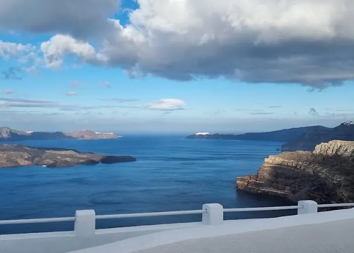 Santorini Pleasure Тира