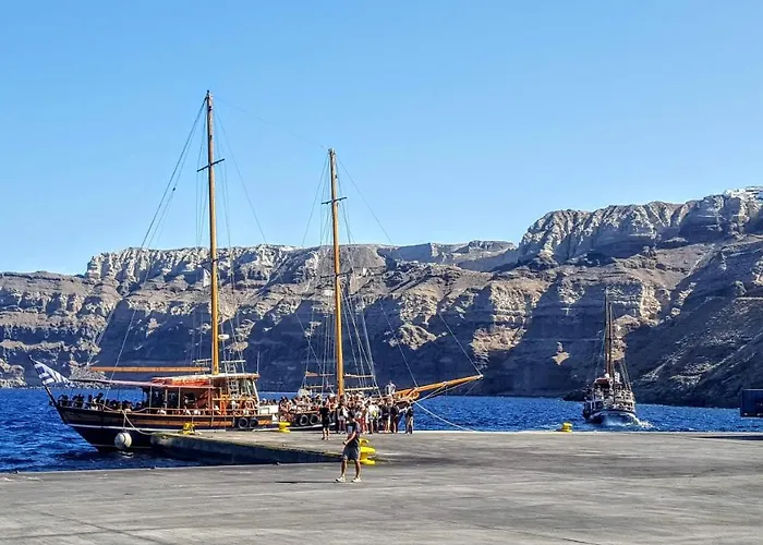 Отель Santorini Pleasure 3*