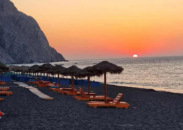 Santorini Pleasure 3*