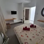 Santorini Pleasure 3* Fira (Santorini)